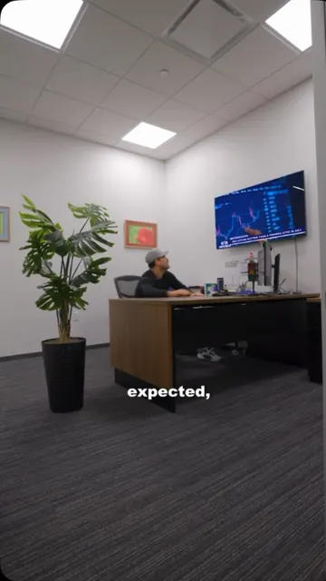 Reel: rate hike panic in the office